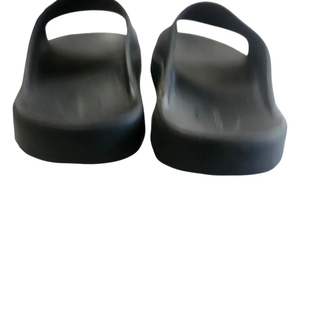 OOFOS these shoes